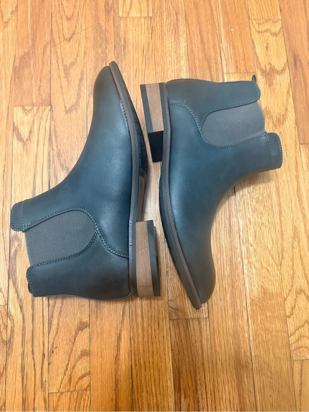 Men's Black Chelsea Ankle Boots - Sleek Slip-On Style
